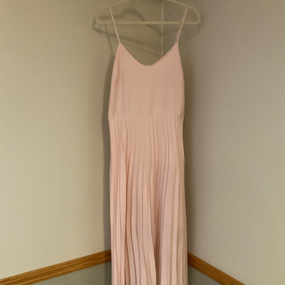 Fourteenth Place Pink L Maxi Dress Pleated Timeless Classic Scandi Balletcore
